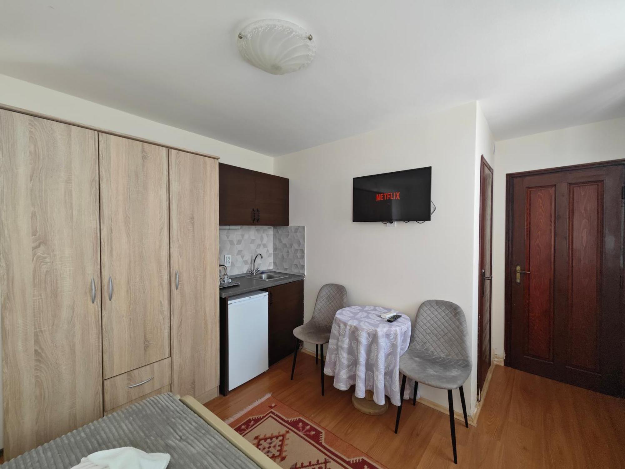 Beatrix Suites Будва Экстерьер фото